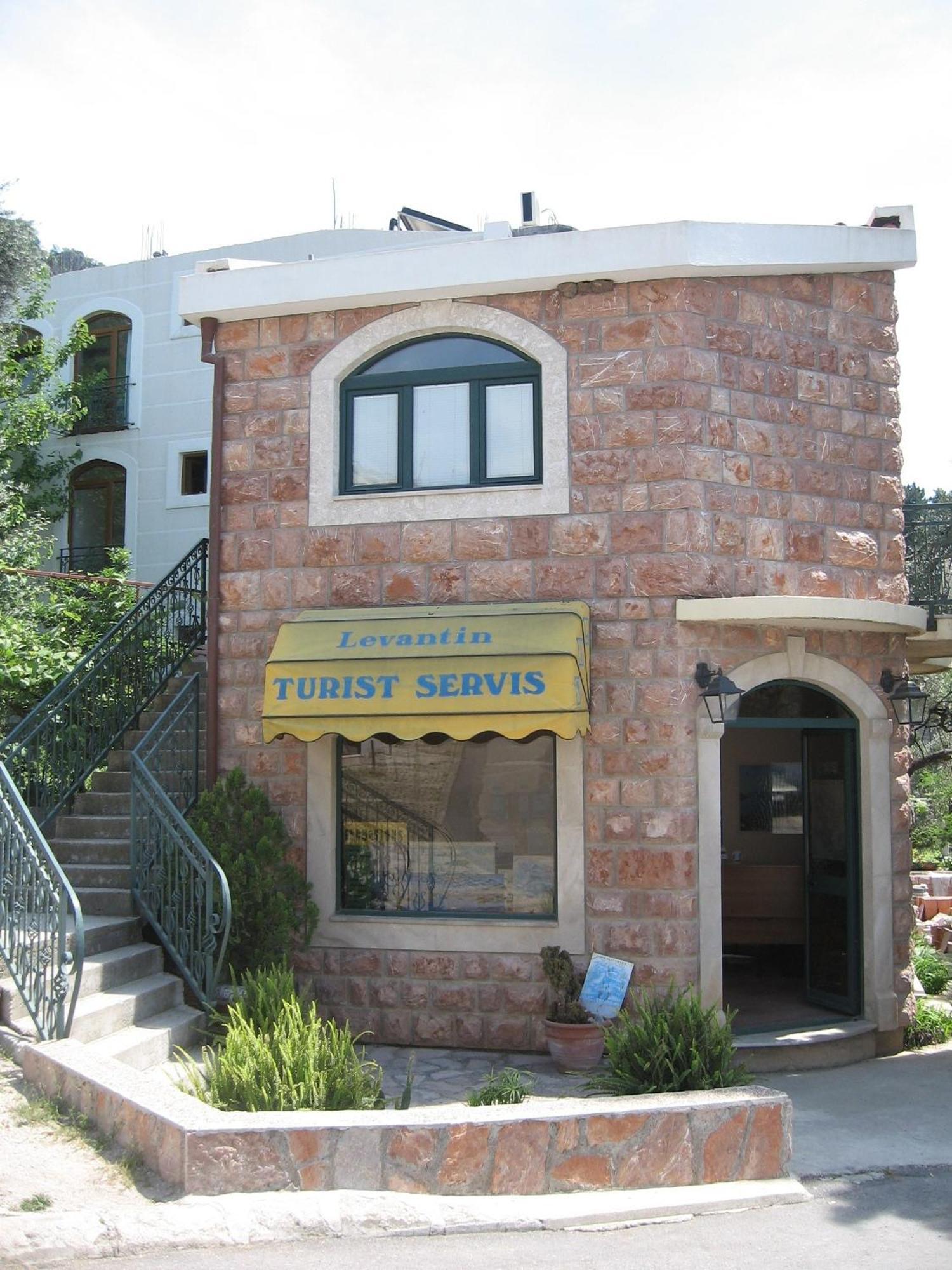 Apartments And Rooms Levantin Inn 스베티스테판 외부 사진